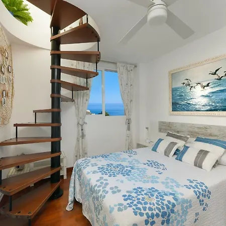 Bluebenalmadena 200meters From The With Jacuzzi And Rooftop Terrace (adults Only) * Benalmádena